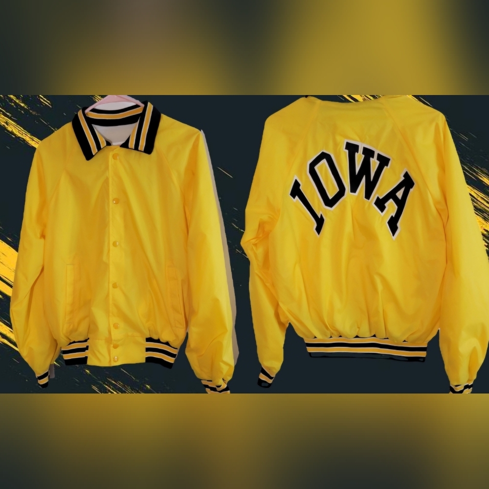 Iowa Hawkeyes Vintage NWOT Yellow Varsity Bomber Jacket Size M